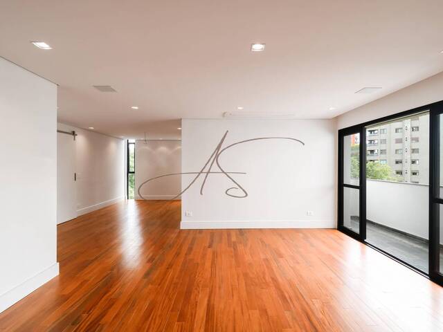 Venda em Moema - São Paulo