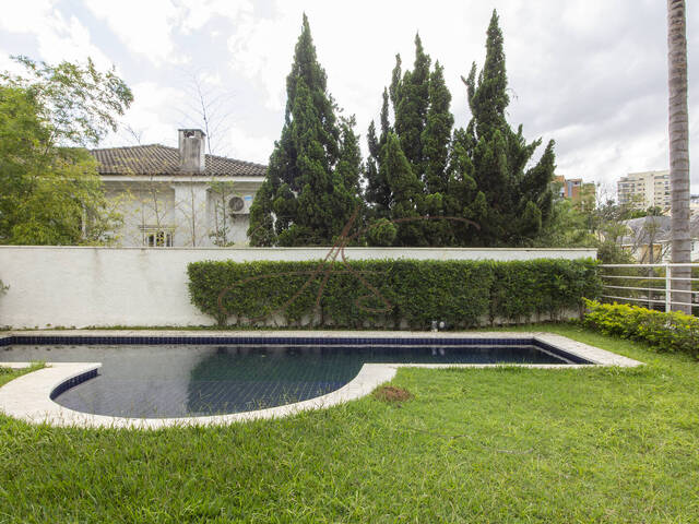 #143 - Apartamento para Venda em São Paulo - SP